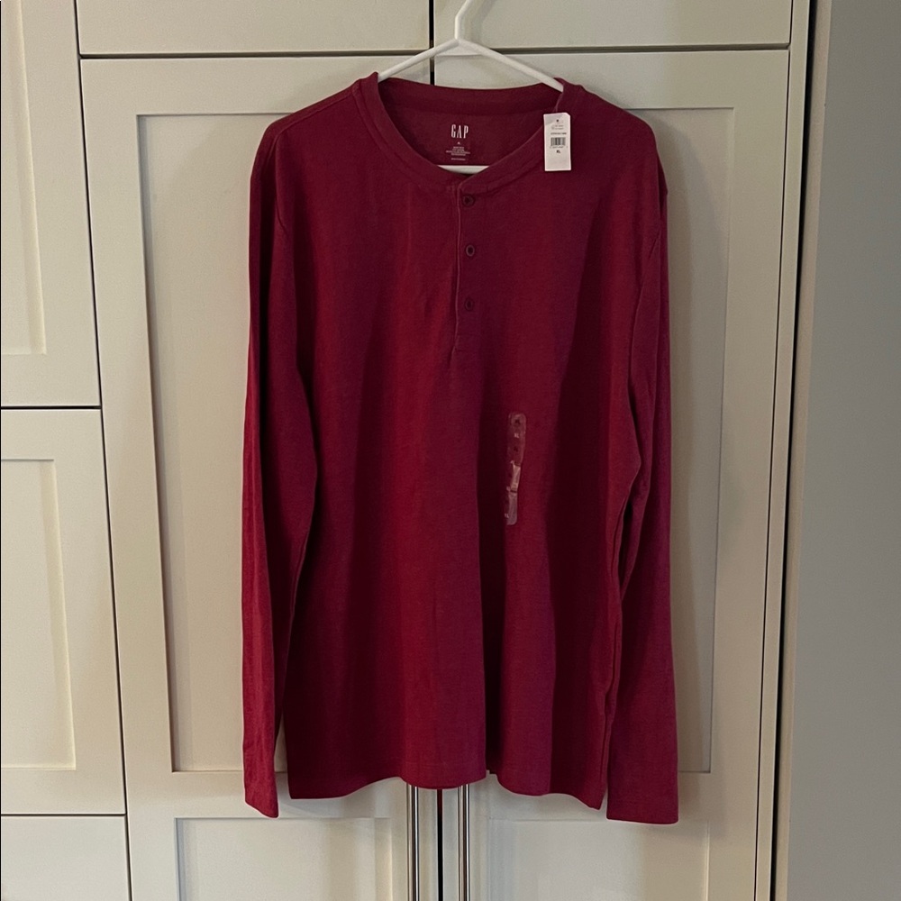 GAP Long Sleeve Henley T Shirt